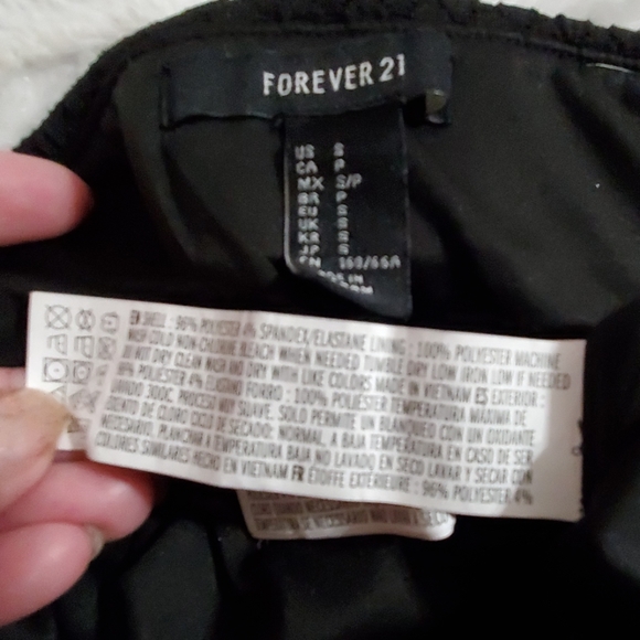 F21 2 mini skirts black and maroon sz.Small - Picture 7 of 8